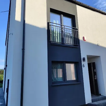 Leba Orange House *